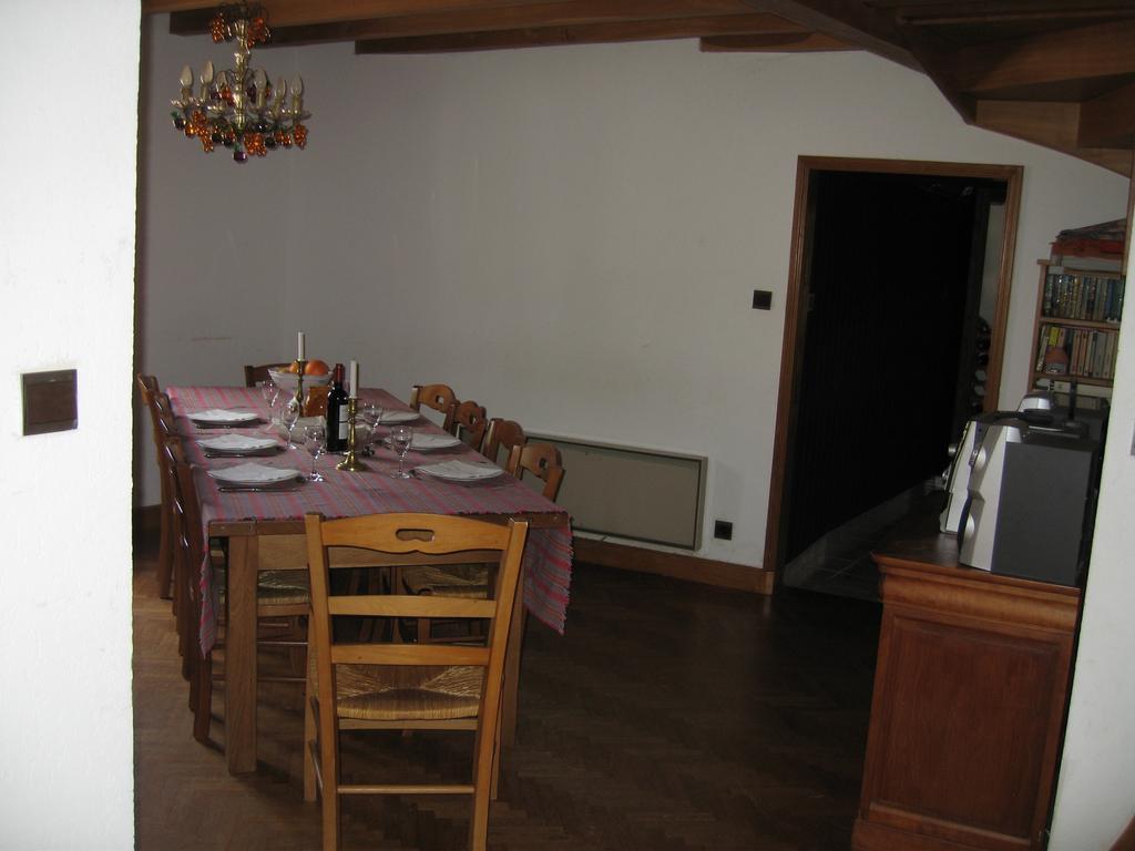 Domaine Du Besset Hotel Aubusson-d'Auvergne ภายนอก รูปภาพ