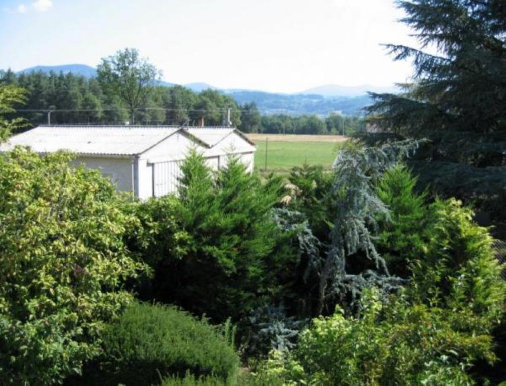 Domaine Du Besset Hotel Aubusson-d'Auvergne ภายนอก รูปภาพ