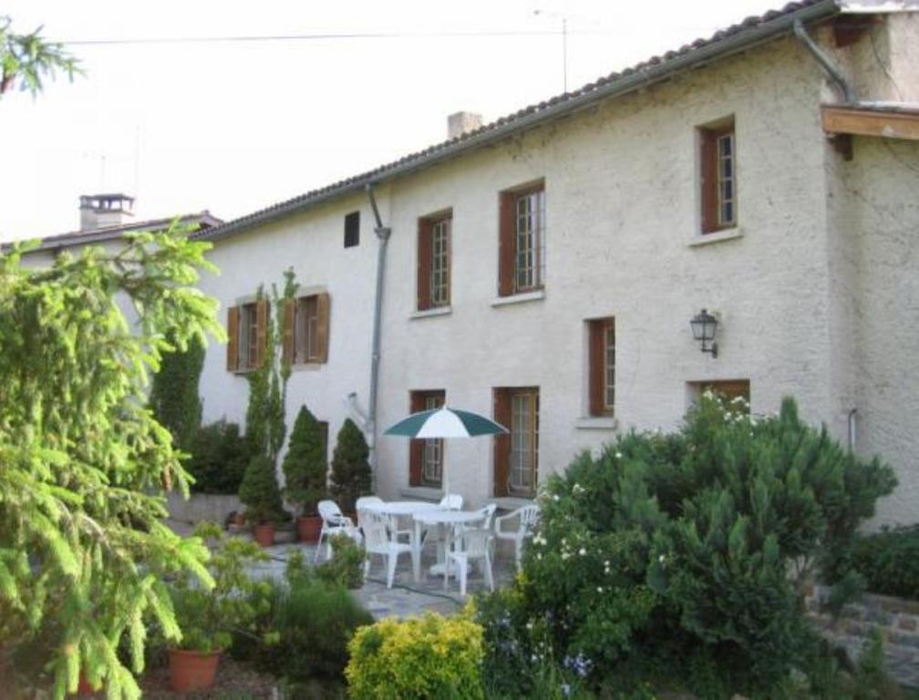 Domaine Du Besset Hotel Aubusson-d'Auvergne ภายนอก รูปภาพ